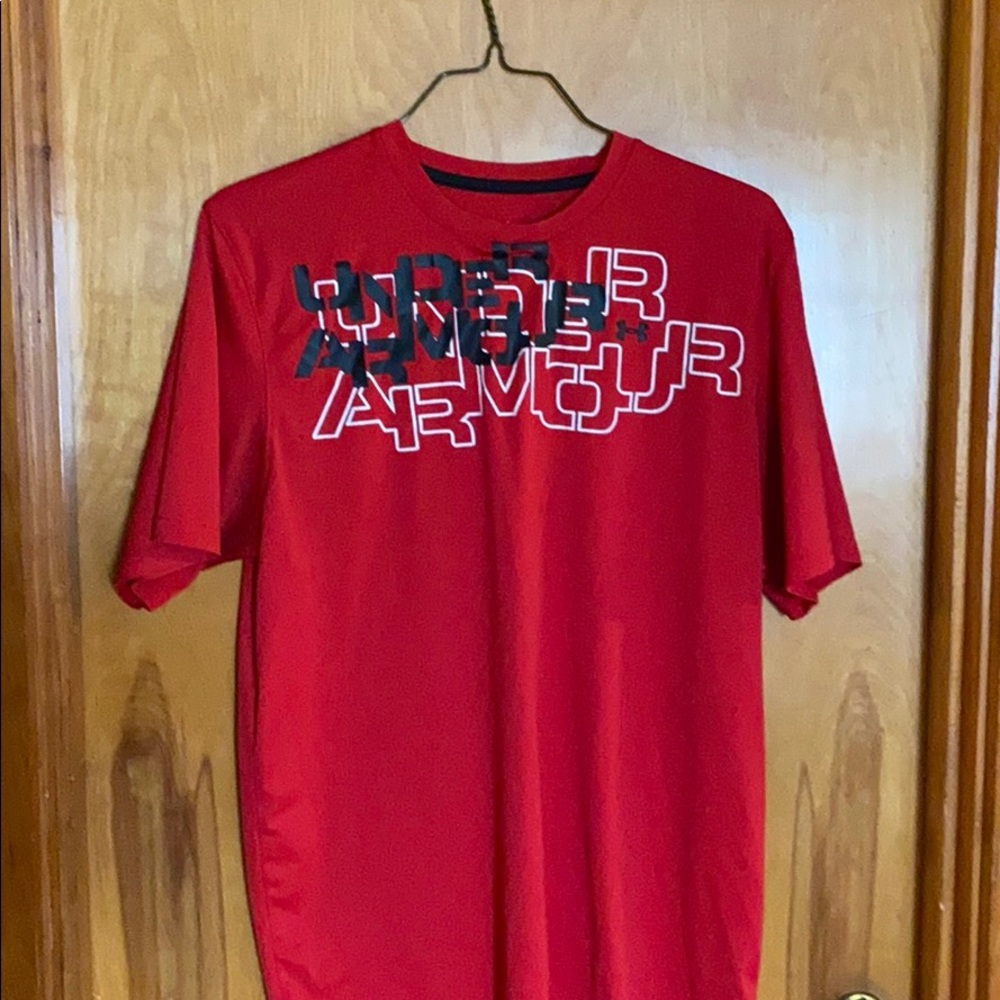 Red under armor t Large